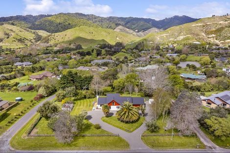 Photo of property in 72 Maui Pomare Road, Nikau Valley, Paraparaumu, 5032