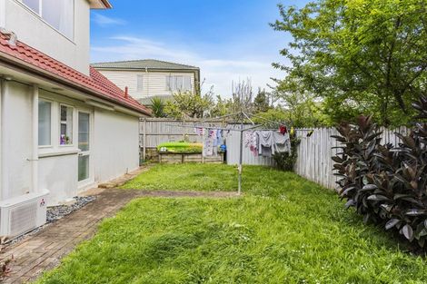 Photo of property in 2/62 Orangewood Drive, Northpark, Auckland, 2013