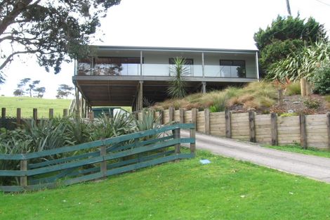 Photo of property in 1983 Whangarei Heads Road, Whangarei Heads, 0174