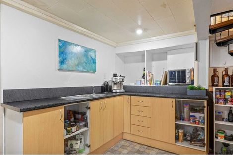 Photo of property in 38 Normanton Street, Glenfield, Auckland, 0629