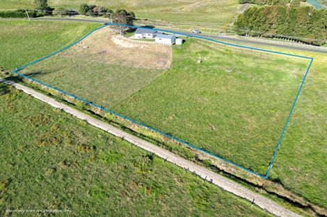 Photo of property in 92 Ohinepanea Road, Pukehina, Te Puke, 3186