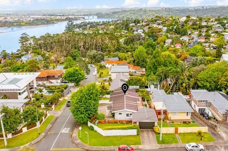 Photo of property in 1 Jacaranda Avenue, Beach Haven, Auckland, 0626