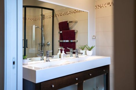 Photo of property in 233 Fencourt Road, Cambridge, 3493