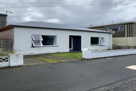 Photo of property in 224 Macandrew Road, Forbury, Dunedin, 9012