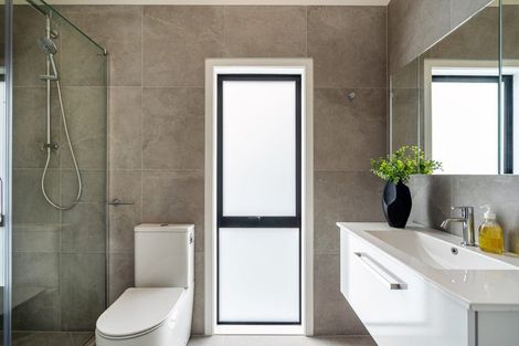 Photo of property in 6d Pax Avenue, Forrest Hill, Auckland, 0620