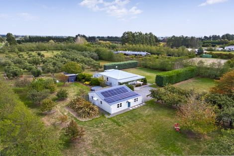 Photo of property in 14 Campbell Drive, Martinborough, 5711