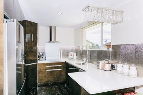 Photo of property in 11 Chayward Place, Mangere, Auckland, 2022