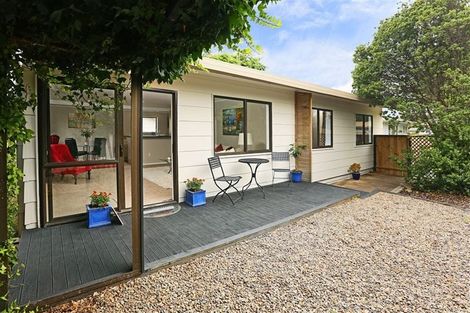 Photo of property in 122a Colwill Road, Massey, Auckland, 0614