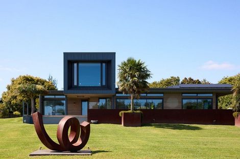 Photo of property in 228 Ranginui Road, Welcome Bay, Tauranga, 3175