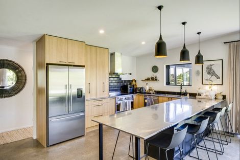 Photo of property in 105 Puketapu Road, Taradale, Napier, 4112