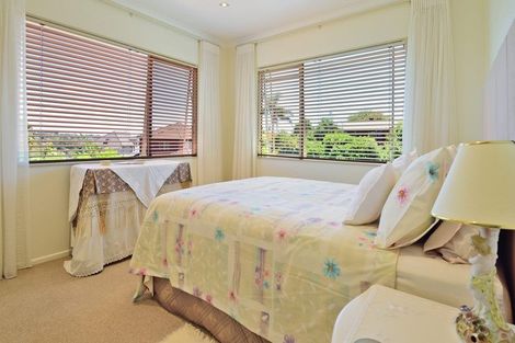 Photo of property in 1/85 Kowhai Road, Mairangi Bay, Auckland, 0630