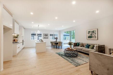 Photo of property in 28 Konoba Avenue, Kumeu, 0810