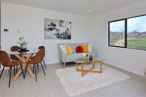 Photo of property in 85d Lake Panorama Drive, Henderson Valley, Auckland, 0614