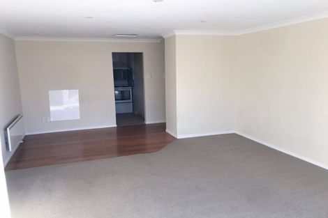 Photo of property in 41 Tiroroa Avenue, Te Atatu South, Auckland, 0610