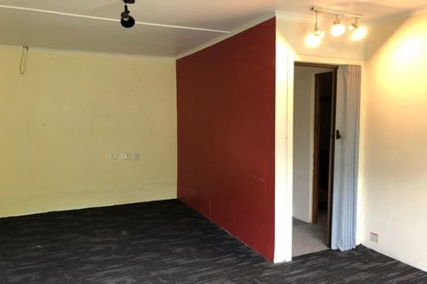 Photo of property in 15 Bancroft Terrace, Newlands, Wellington, 6037