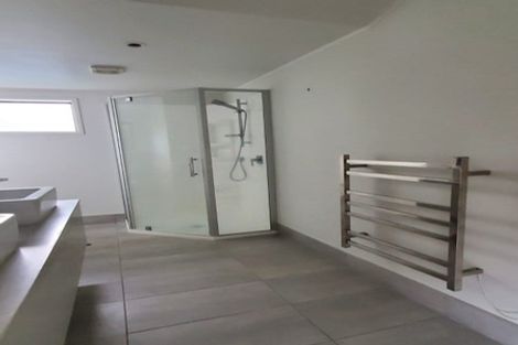 Photo of property in 2/26 Harley Road, Hauraki, Auckland, 0622