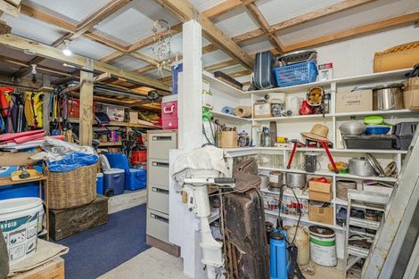 Photo of property in 2 Pohutukawa Grove, Whitianga, 3510