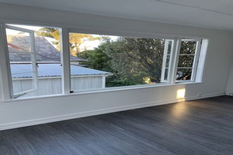 Photo of property in 1/66 Nile Road, Milford, Auckland, 0620