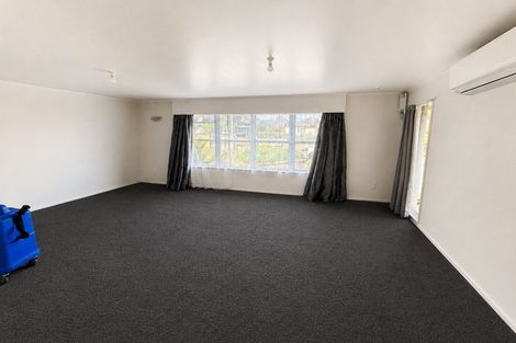 Photo of property in 28 Halver Road, Hillpark, Auckland, 2102