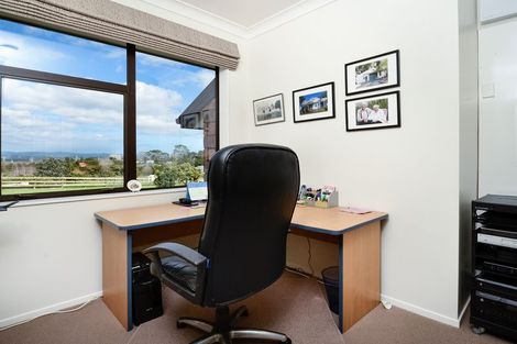 Photo of property in 198 Oraha Road, Kumeu, 0892