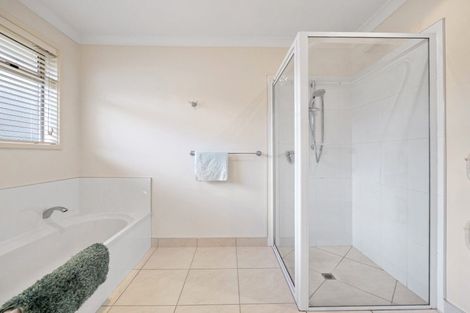 Photo of property in 82 Merriman Place, Pyes Pa, Tauranga, 3112