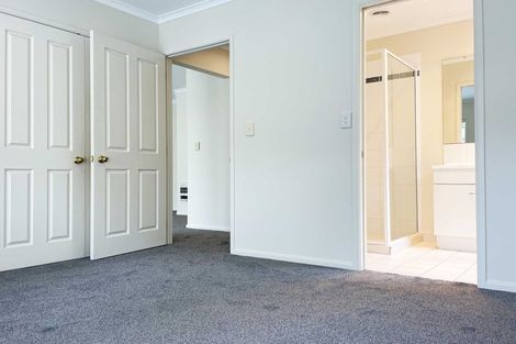 Photo of property in 19 San Bernadino Drive, Henderson, Auckland, 0612