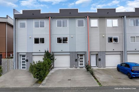 Photo of property in 21 Meritage Lane, Te Atatu South, Auckland, 0610