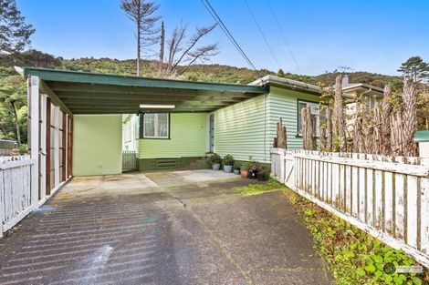 Photo of property in 23 Sunny Grove, Wainuiomata, Lower Hutt, 5014