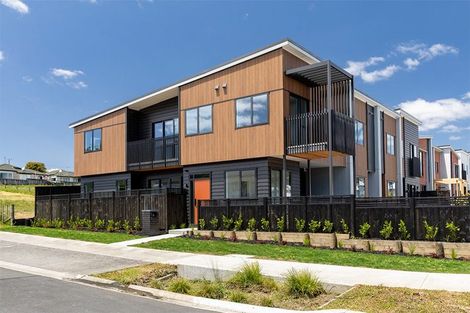 Photo of property in 25 Kapia Road, Westgate, Auckland, 0614