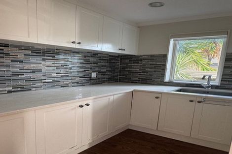 Photo of property in 37 Charles Dickens Drive, Mellons Bay, Auckland, 2014