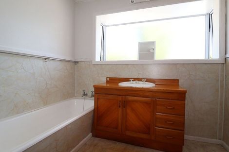 Photo of property in 21 Hanrahan Street, Upper Riccarton, Christchurch, 8041