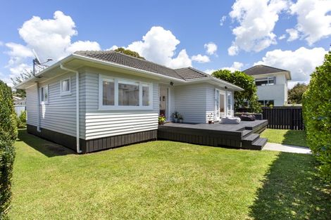 Photo of property in 58 Kervil Avenue, Te Atatu Peninsula, Auckland, 0610