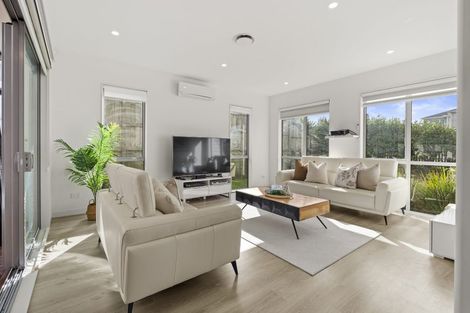 Photo of property in 12 Pommes Way, Silverdale, 0932
