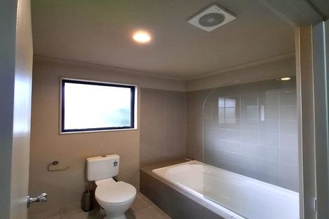 Photo of property in 3/31 Orwell Road, Greenhithe, Auckland, 0632