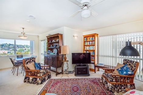 Photo of property in 31 Lingham Crescent, Torbay, Auckland, 0630