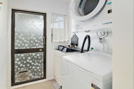 Photo of property in 2 Corinth Place, Sunnybrook, Rotorua, 3015