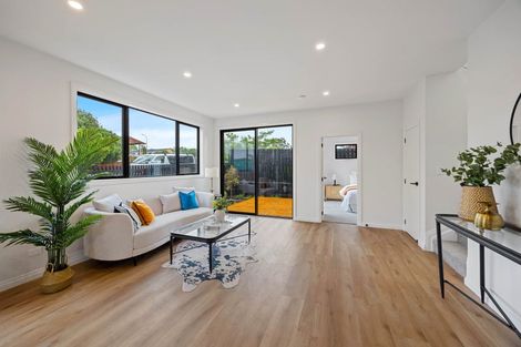 Photo of property in 4 Chesley Place, Half Moon Bay, Auckland, 2012