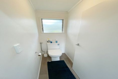 Photo of property in 38 Neal Avenue, Glenfield, Auckland, 0629