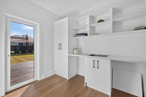 Photo of property in 61 Lindsay Street, St Albans, Christchurch, 8014