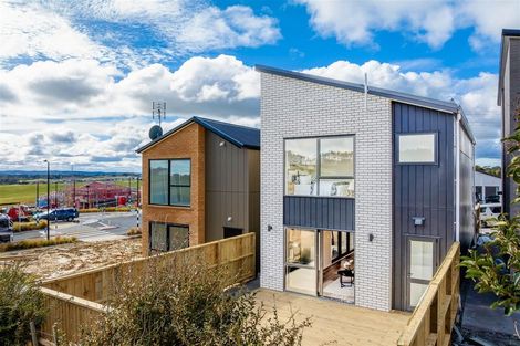 Photo of property in 73 Biokovo Street, Massey, Auckland, 0614