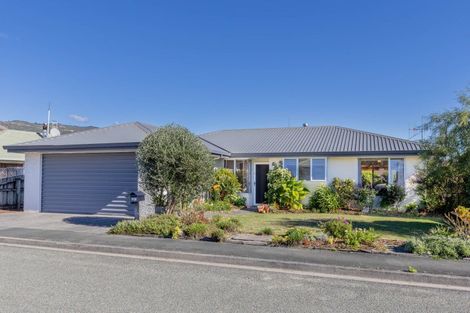 Photo of property in 4 Vining Crescent, Stoke, Nelson, 7011