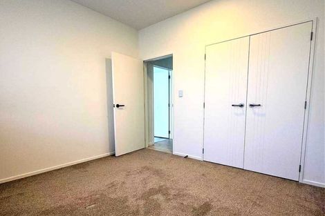 Photo of property in 12 William Calvert Drive, Swanson, Auckland, 0614