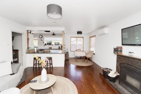 Photo of property in 14 Rimu Street, Helensville, 0800