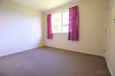 Photo of property in 11 Mile Place, Henderson, Auckland, 0612