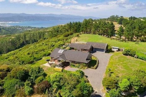 Photo of property in 350 Horokiwi Road, Horokiwi, Wellington, 5016