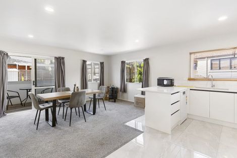 Photo of property in 30 Vireya Court, Goodwood Heights, Auckland, 2105