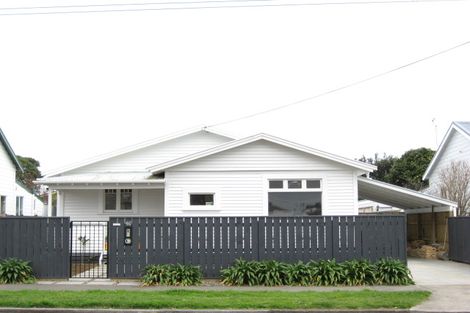 Photo of property in 46 Record Street, Fitzroy, New Plymouth, 4312