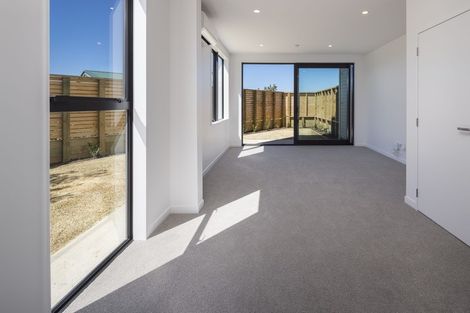 Photo of property in 4/52 High Street, Island Bay, Wellington, 6023