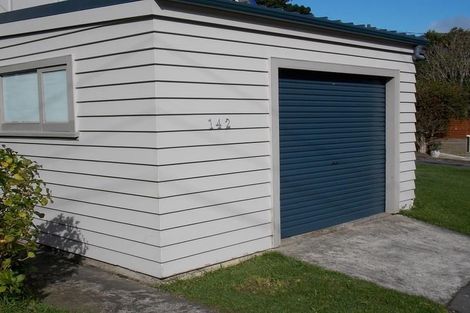 Photo of property in 142 Parkvale Road, Karori, Wellington, 6012