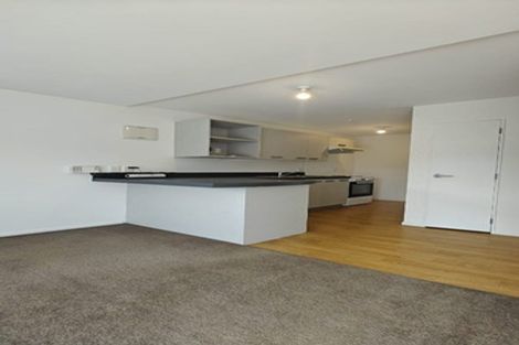 Photo of property in 15 Burnside Court, Rosedale, Auckland, 0632
